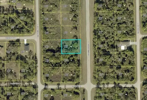 148 Columbus Boulevard S Lehigh Acres FL 33974