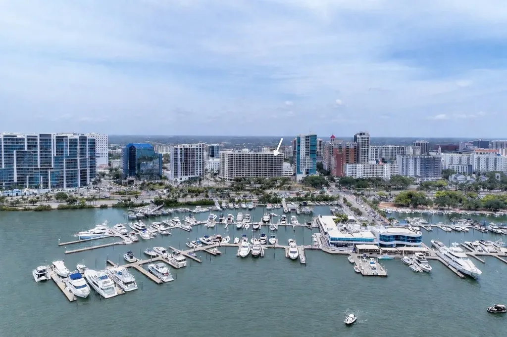 1255 N Gulfstream Avenue Sarasota FL 34236