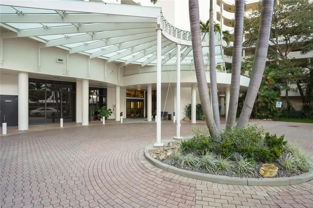 1255 N Gulfstream Avenue Sarasota FL 34236
