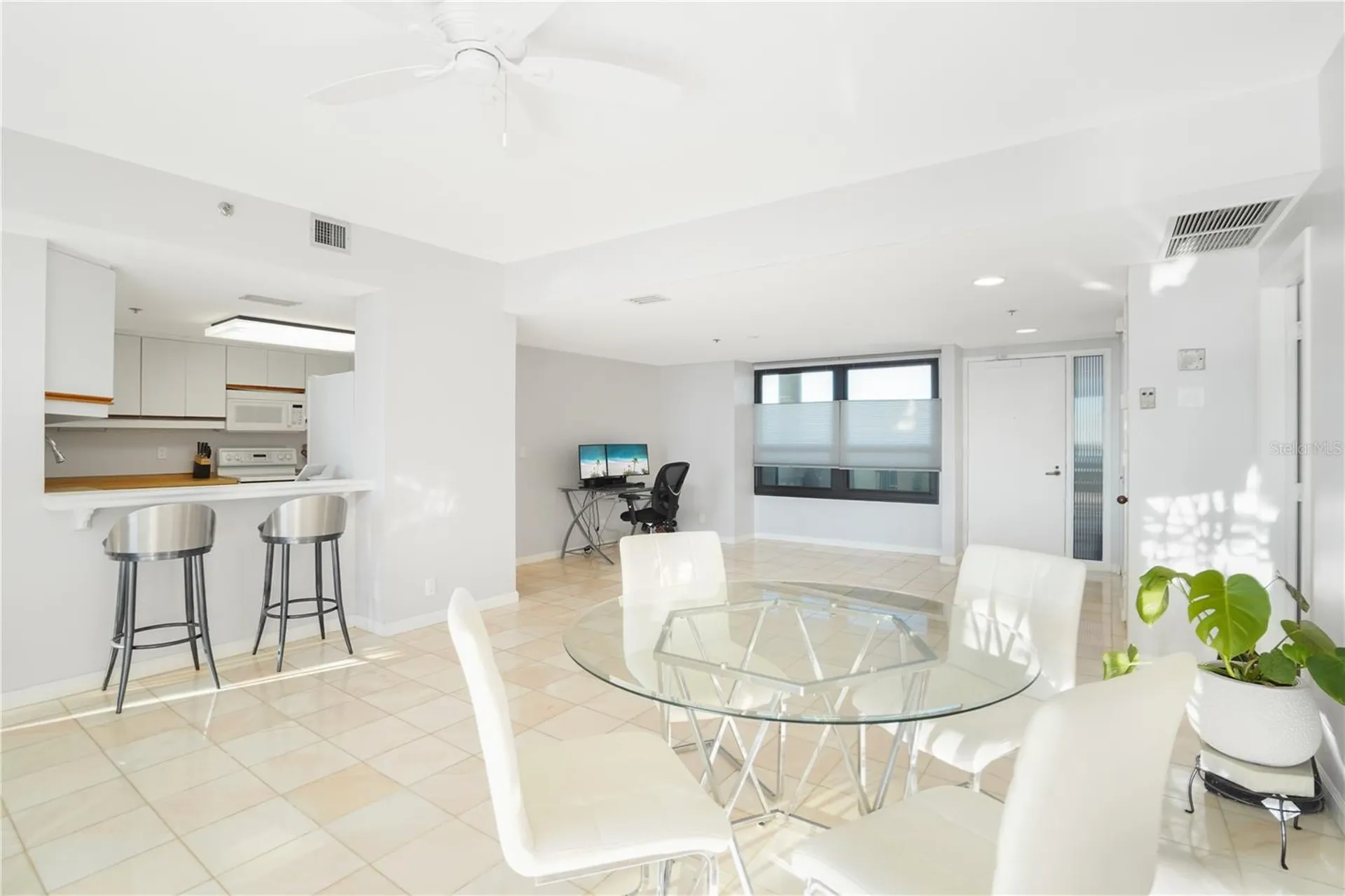 1255 N Gulfstream Avenue Sarasota FL 34236