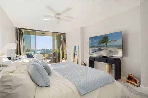 1255 N Gulfstream Avenue Sarasota FL 34236