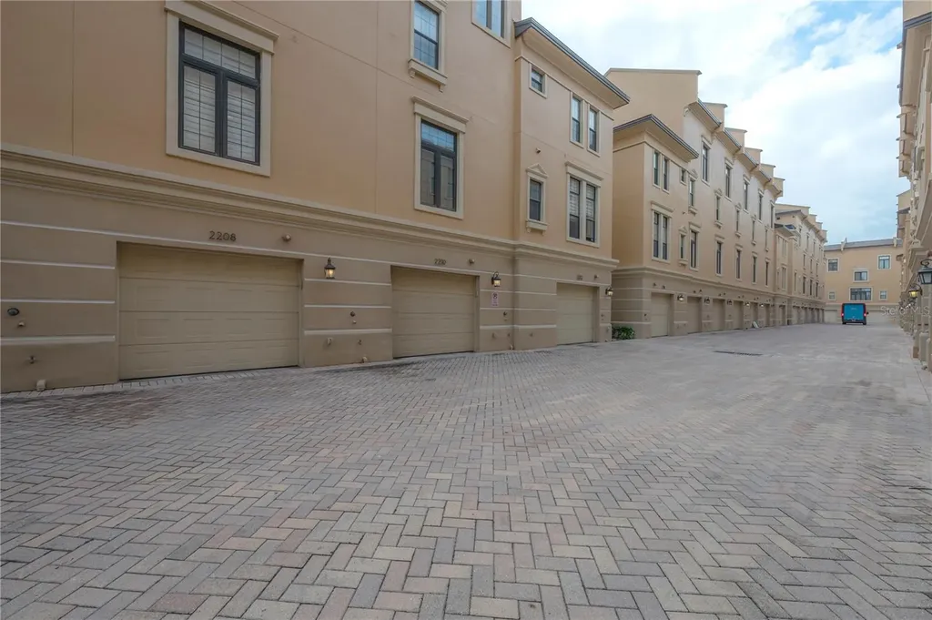 2210 Soho Bay Court Tampa FL 33606