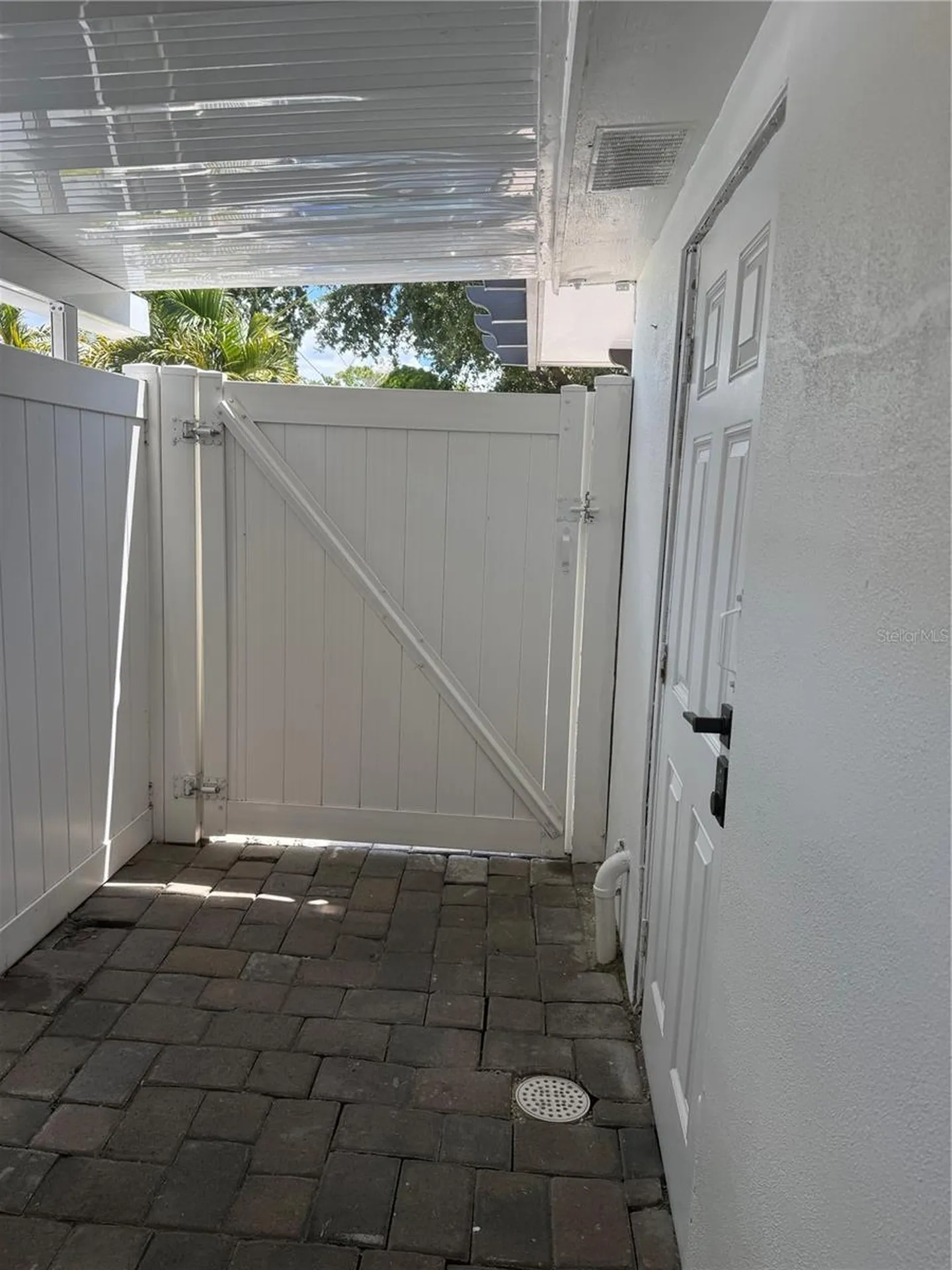 7018 N Hale Avenue Tampa FL 33614
