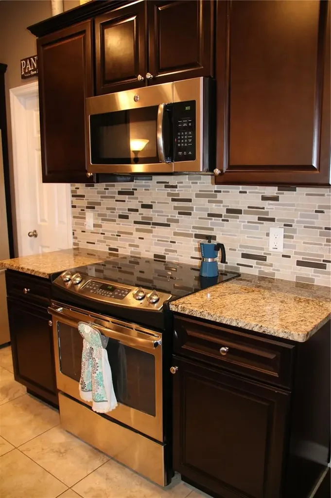 971 Celtic Circle Tarpon Springs FL 34689