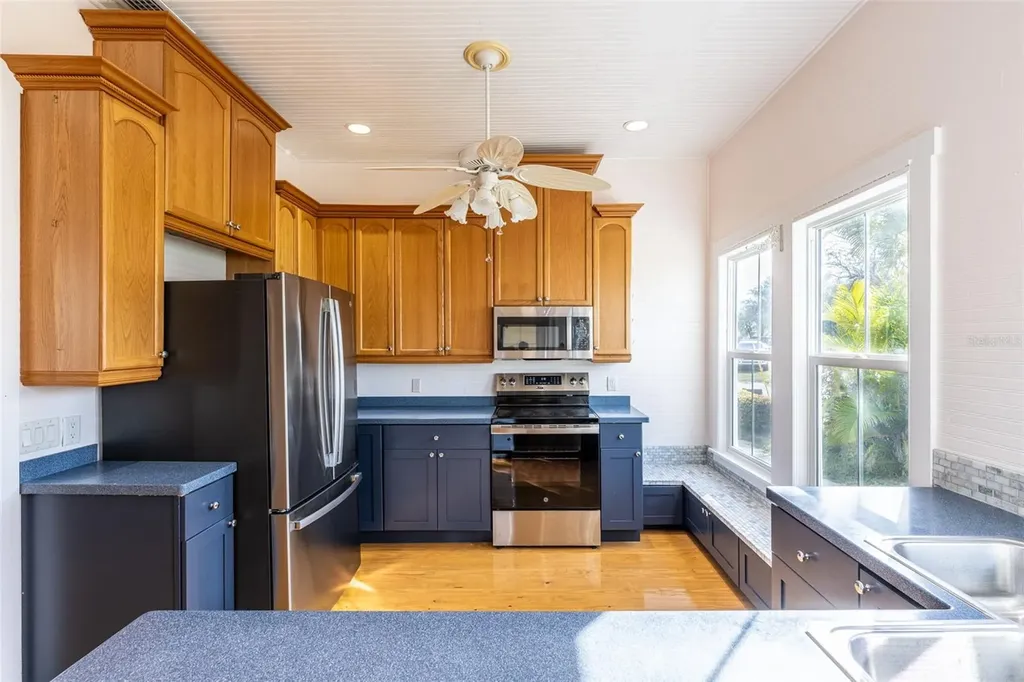 12007 45th Avenue W Cortez FL 34215