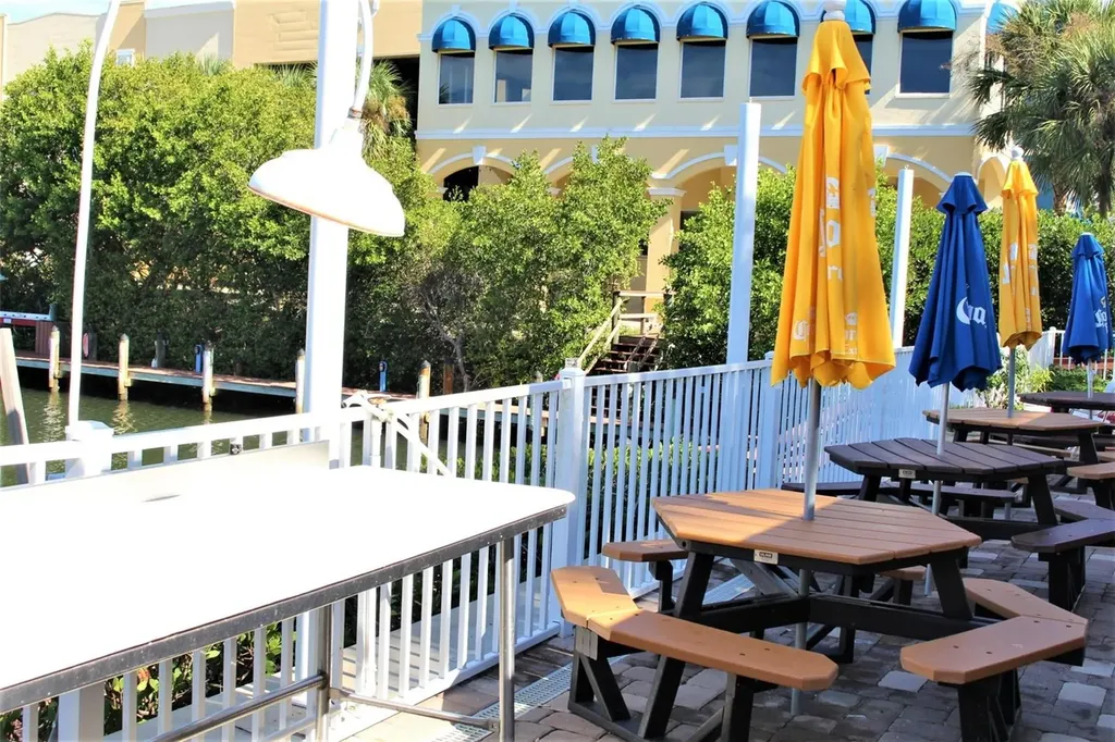 570 Blackburn Point Road Osprey FL 34229