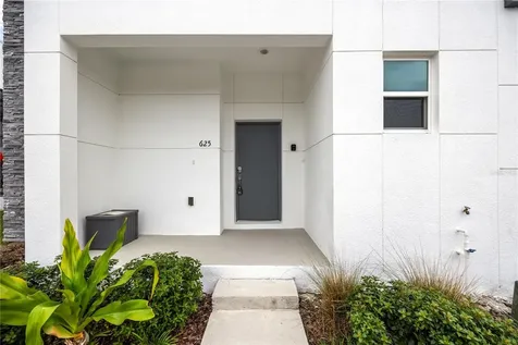 625 Trikomo Drive Davenport FL 33896