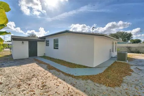 108 Yale Avenue Frostproof FL 33843