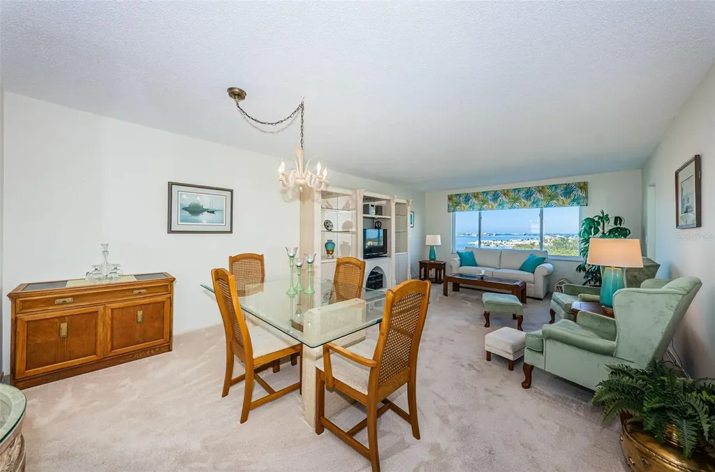 4725 Cove Circle St Petersburg FL 33708