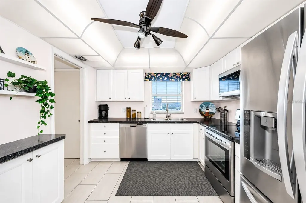 4725 Cove Circle St Petersburg FL 33708