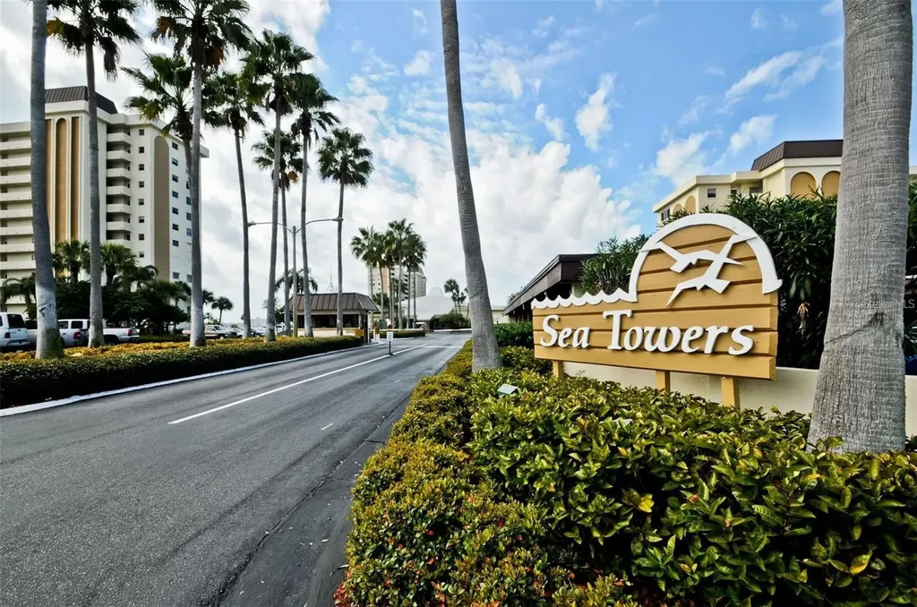 4725 Cove Circle St Petersburg FL 33708