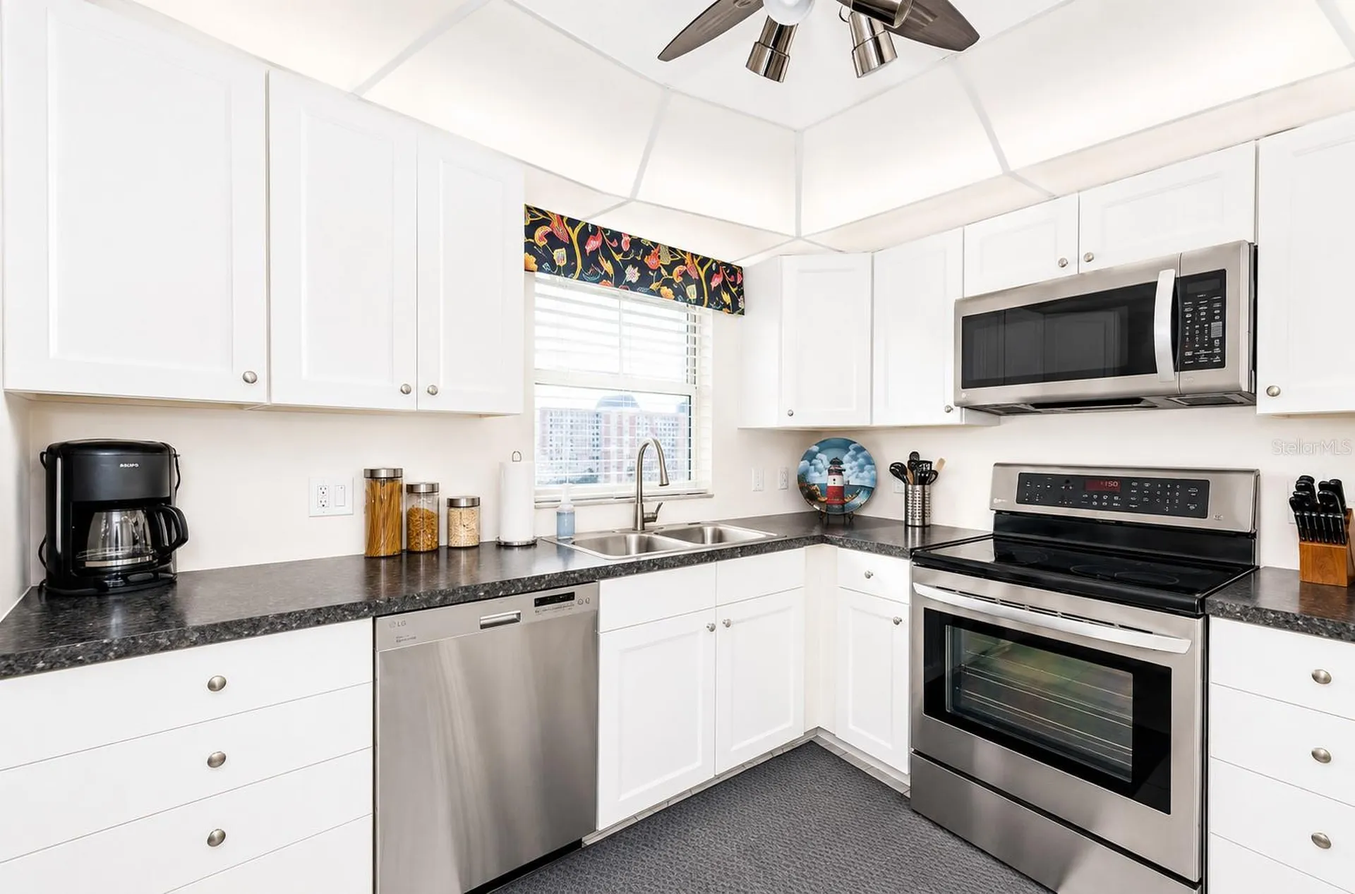 4725 Cove Circle St Petersburg FL 33708