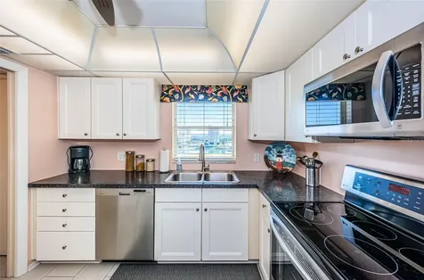 4725 Cove Circle St Petersburg FL 33708