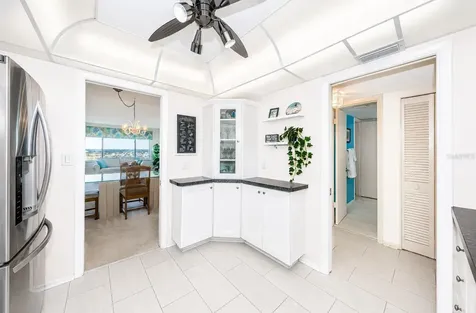 4725 Cove Circle St Petersburg FL 33708
