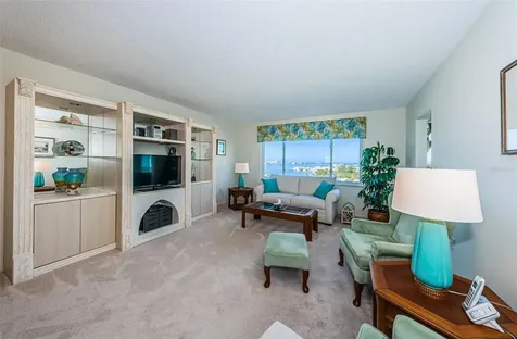 4725 Cove Circle St Petersburg FL 33708