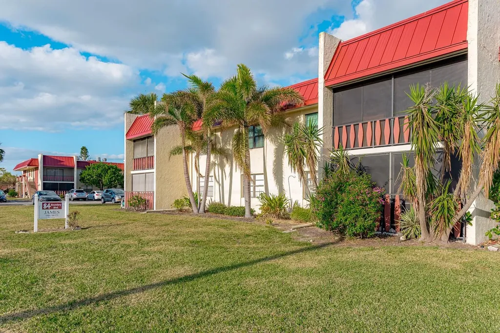 84 Boundary Boulevard Rotonda West FL 33947