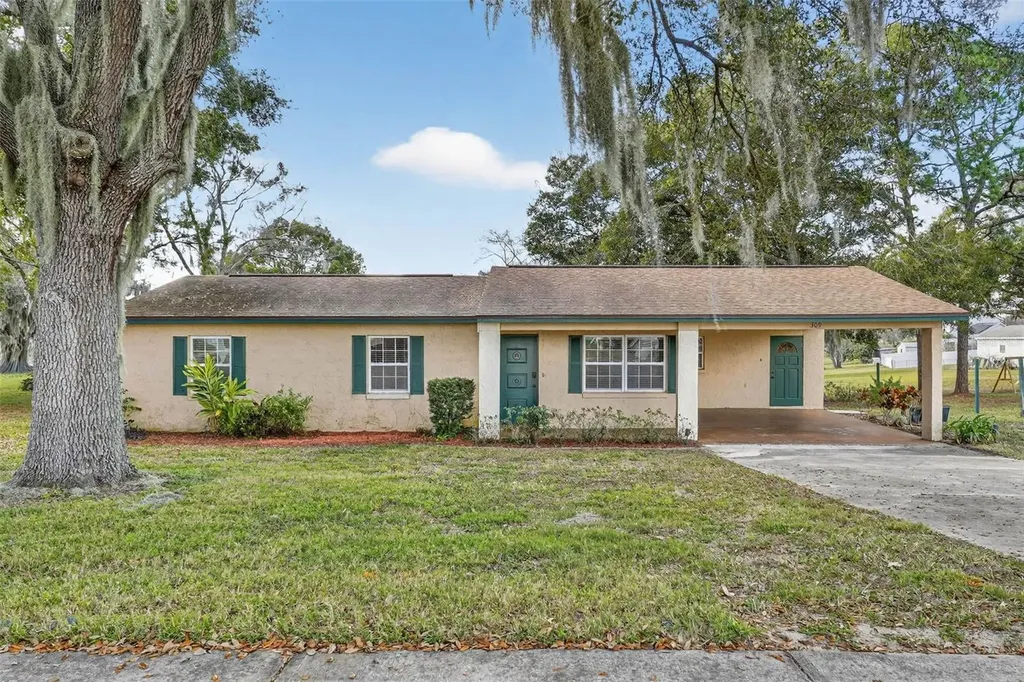 309 8th Street N Dundee FL 33838