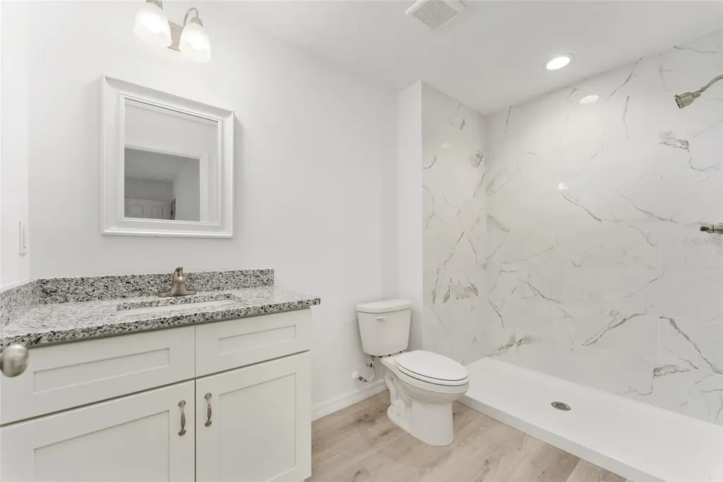 13027 NE 5th Place Silver Springs FL 34488