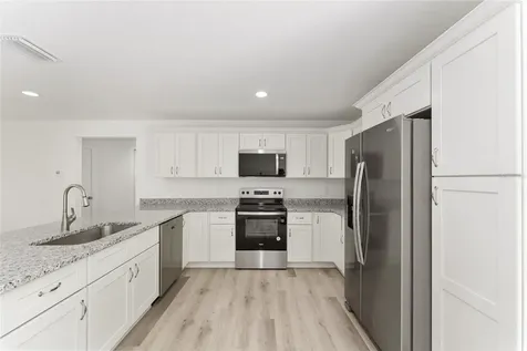 13027 NE 5th Place Silver Springs FL 34488
