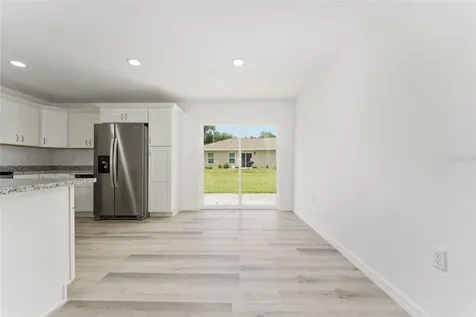 13027 NE 5th Place Silver Springs FL 34488