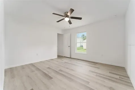 13027 NE 5th Place Silver Springs FL 34488