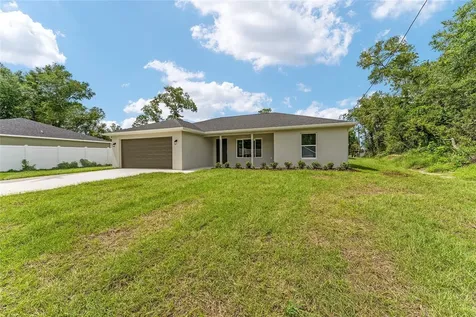 13027 NE 5th Place Silver Springs FL 34488