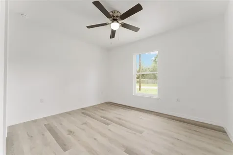 13027 NE 5th Place Silver Springs FL 34488