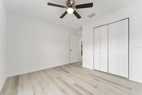 13027 NE 5th Place Silver Springs FL 34488
