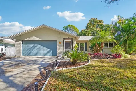 2137 Malcolm Drive Palm Harbor FL 34684