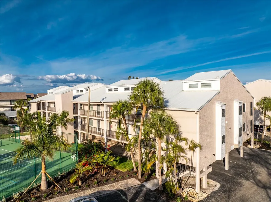 2700 N Beach Road Englewood FL 34223