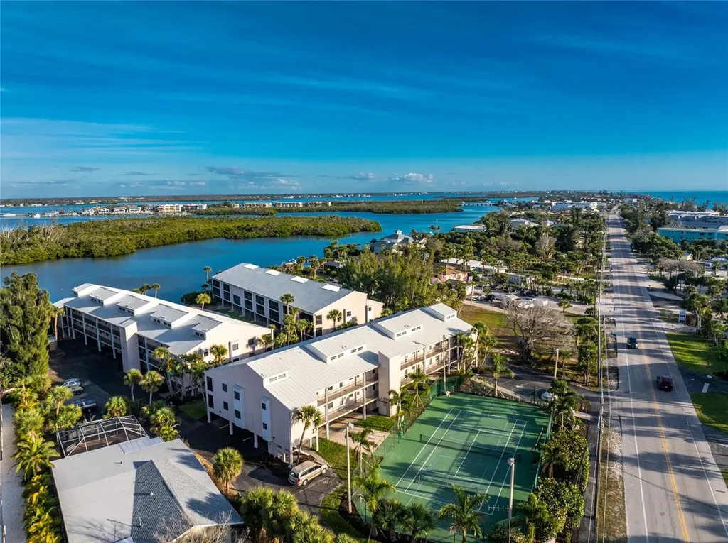 2700 N Beach Road Englewood FL 34223