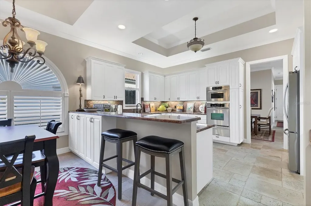 7612 Calle Facil Sarasota FL 34238