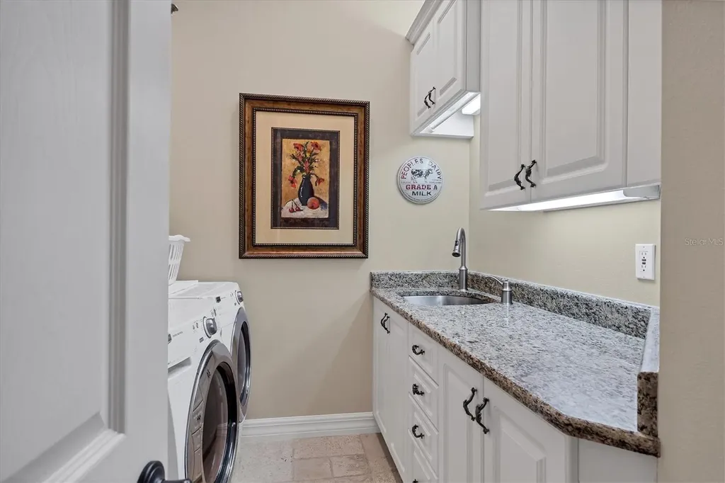 7612 Calle Facil Sarasota FL 34238