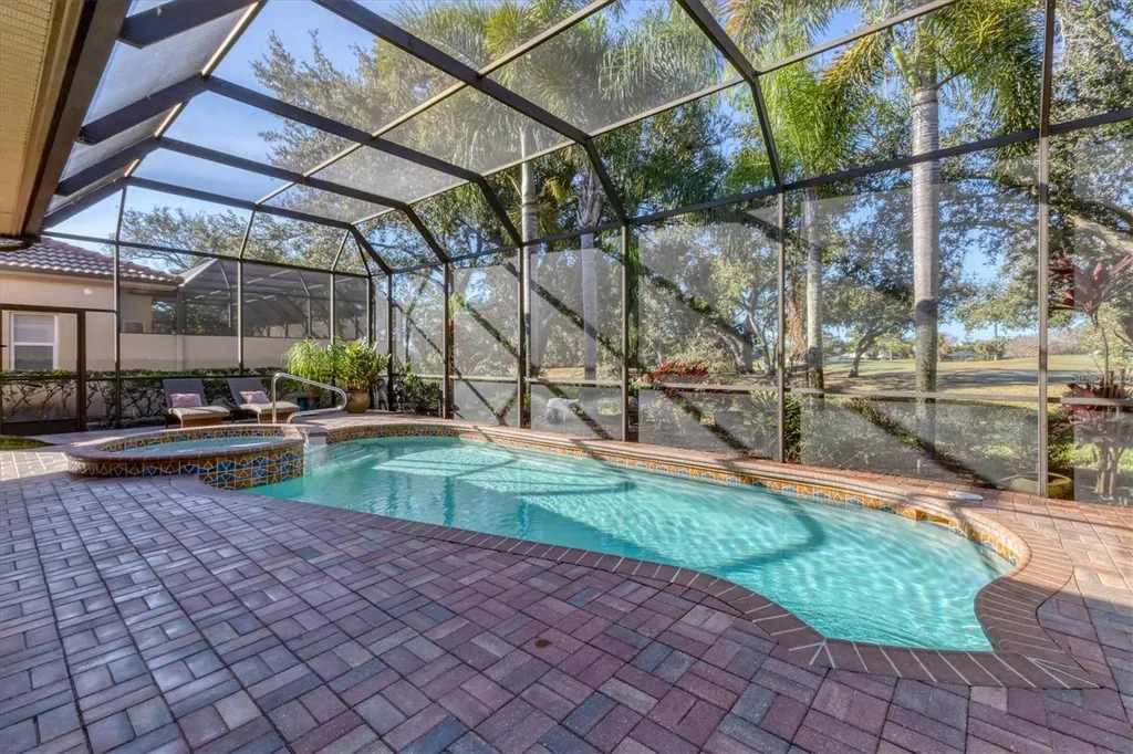 7612 Calle Facil Sarasota FL 34238