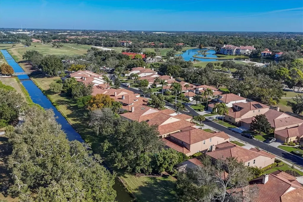 7612 Calle Facil Sarasota FL 34238