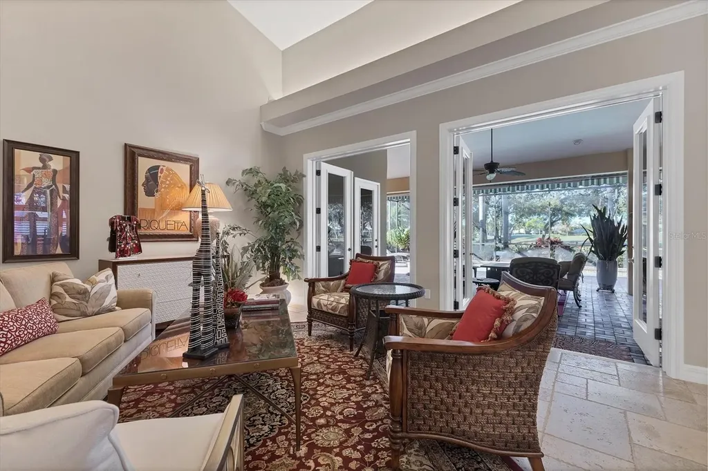 7612 Calle Facil Sarasota FL 34238