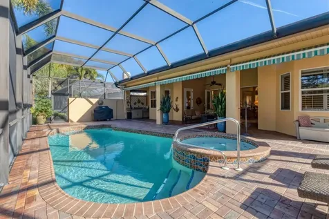 7612 Calle Facil Sarasota FL 34238