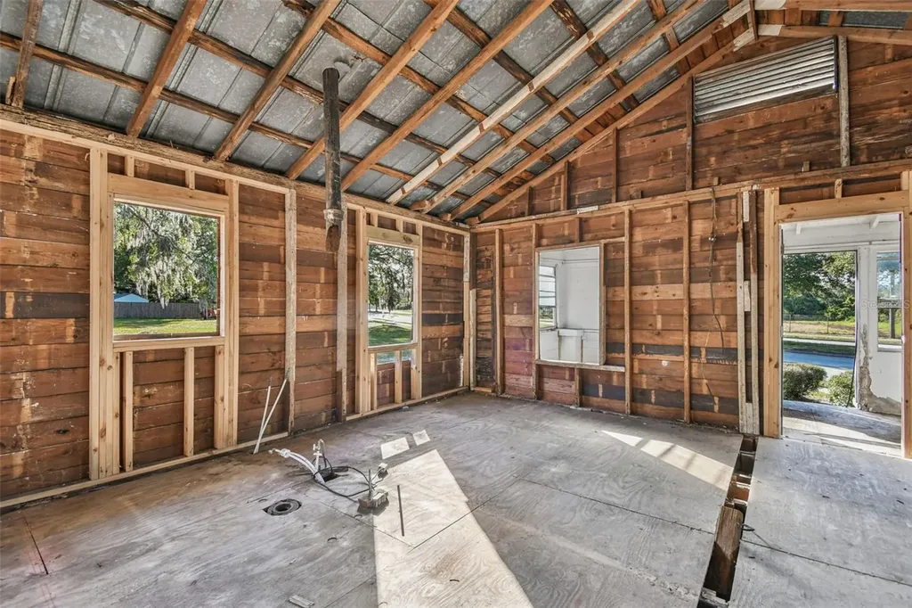 2311 S Ronald Reagan Boulevard Altamonte Springs FL 32701