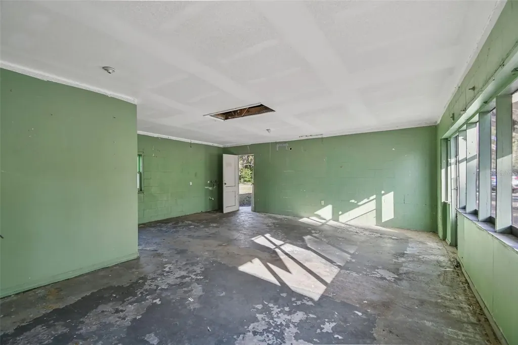 2311 S Ronald Reagan Boulevard Altamonte Springs FL 32701