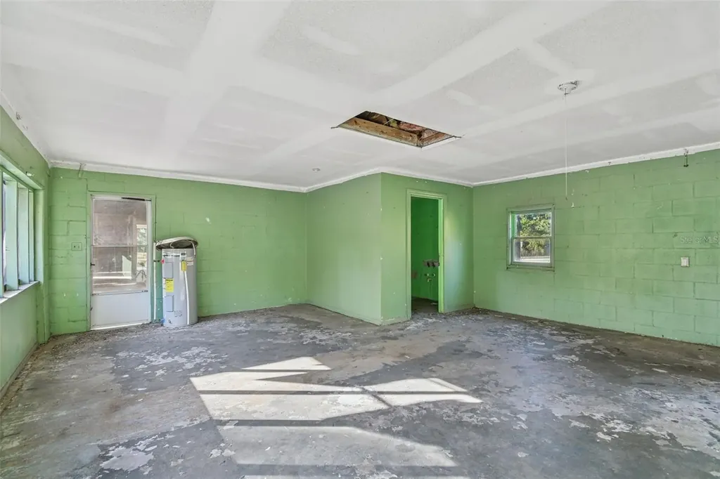 2311 S Ronald Reagan Boulevard Altamonte Springs FL 32701