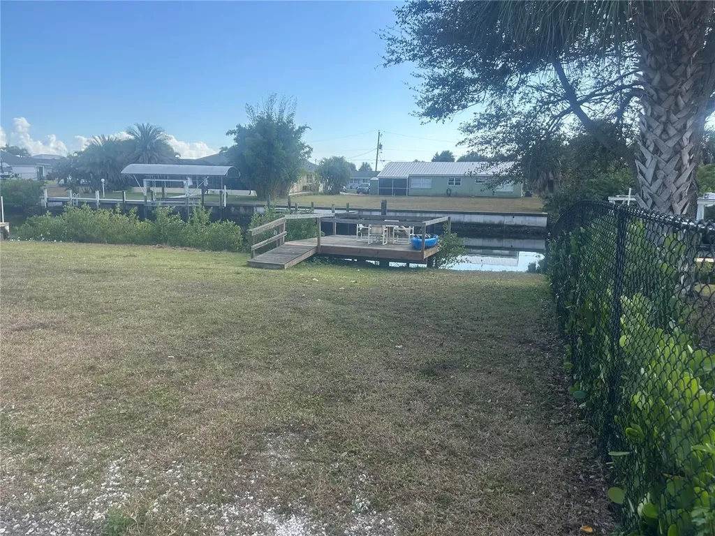 18566 Van Nuys Circle Port Charlotte FL 33948