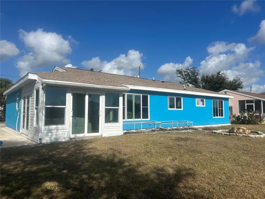 18566 Van Nuys Circle Port Charlotte FL 33948