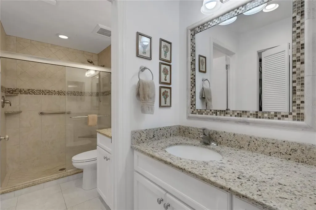 3242 Ringwood Meadow Sarasota FL 34235
