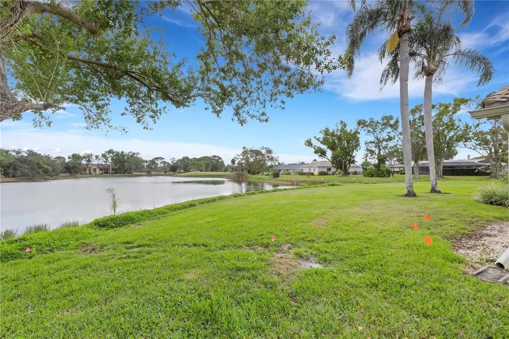 3242 Ringwood Meadow Sarasota FL 34235