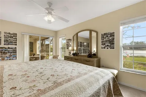 3242 Ringwood Meadow Sarasota FL 34235