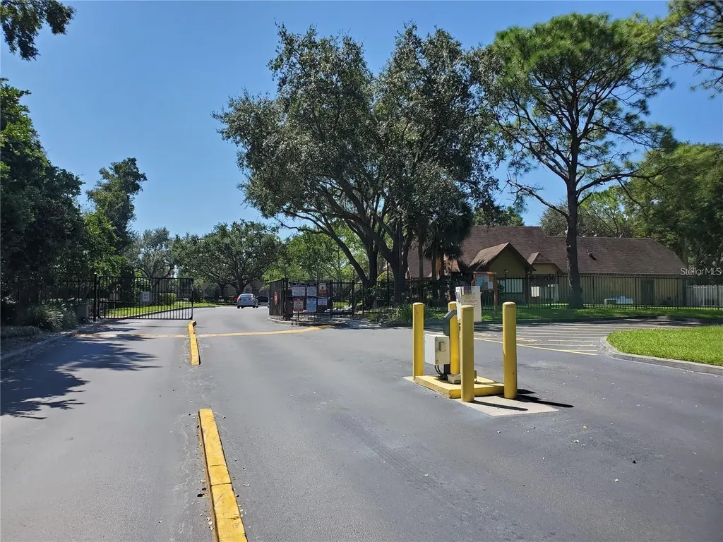 315 Lakepointe Drive Altamonte Springs FL 32701