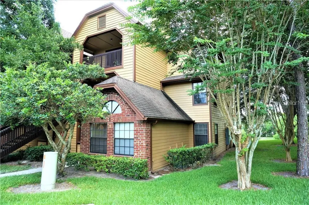 315 Lakepointe Drive Altamonte Springs FL 32701