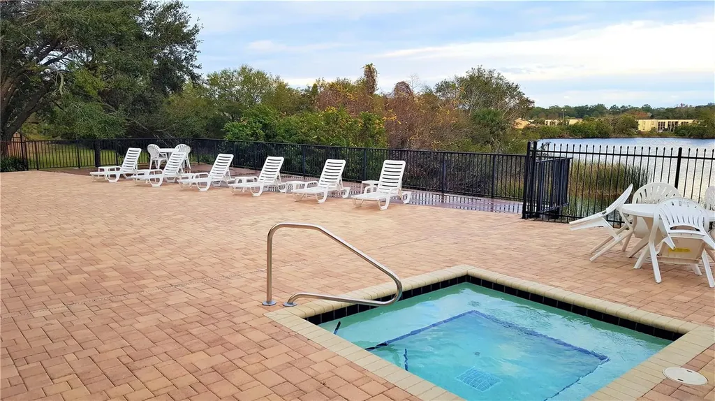 315 Lakepointe Drive Altamonte Springs FL 32701