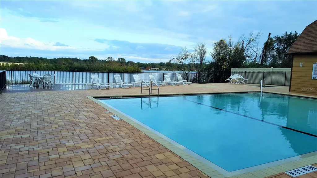 315 Lakepointe Drive Altamonte Springs FL 32701