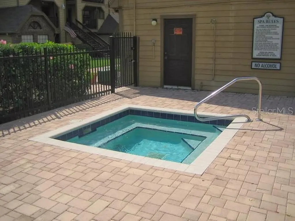 315 Lakepointe Drive Altamonte Springs FL 32701